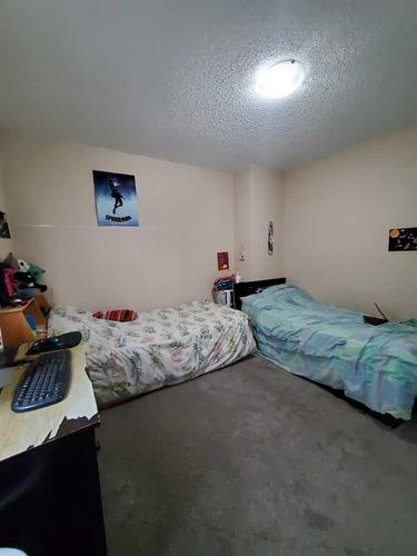 10-4740 Dalton Drive Nw, Calgary, AB - Indoor Photo Showing Bedroom