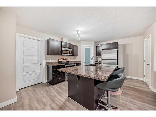 4101-2781 Chinook Winds Drive Sw, Airdrie, AB - Indoor Photo Showing Kitchen With Upgraded Kitchen