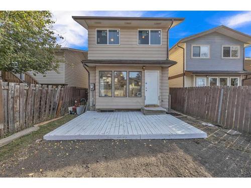 4239 58 Street Ne, Calgary, AB - Outdoor