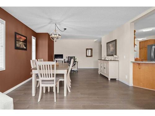 404-39 Hidden Creek Place Nw, Calgary, AB - Indoor Photo Showing Dining Room