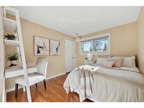 5842 Dalcastle Drive Nw, Calgary, AB - Indoor Photo Showing Bedroom