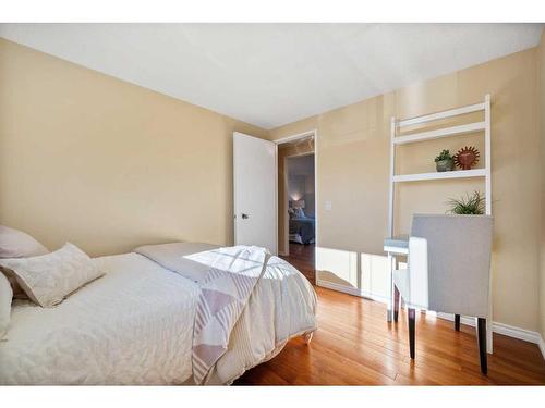 5842 Dalcastle Drive Nw, Calgary, AB - Indoor Photo Showing Bedroom