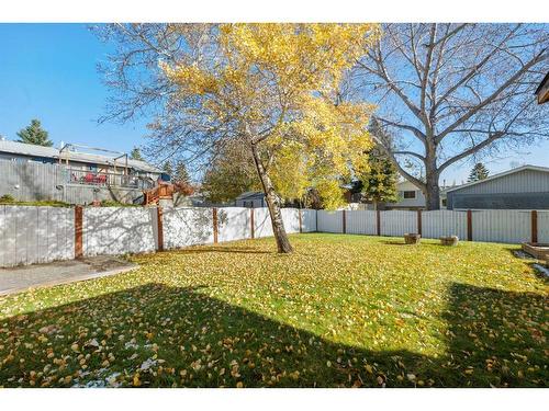 5842 Dalcastle Drive Nw, Calgary, AB - Outdoor