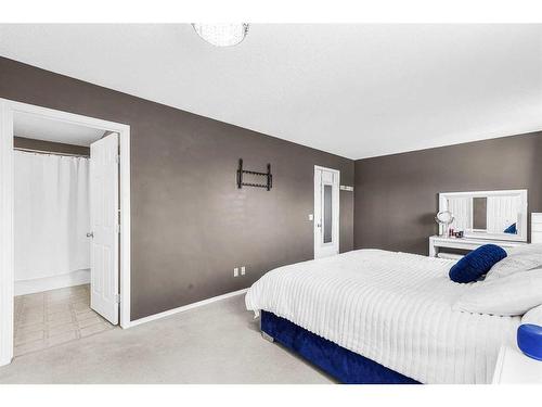 362 Copperfield Grove Se, Calgary, AB - Indoor Photo Showing Bedroom