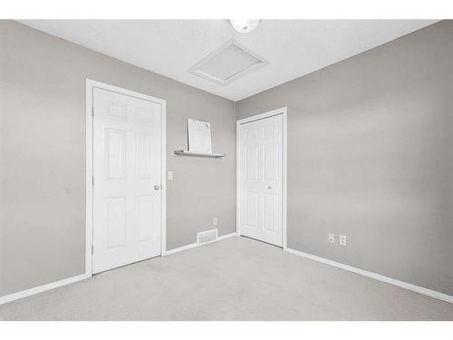 362 Copperfield Grove Se, Calgary, AB - Indoor Photo Showing Other Room