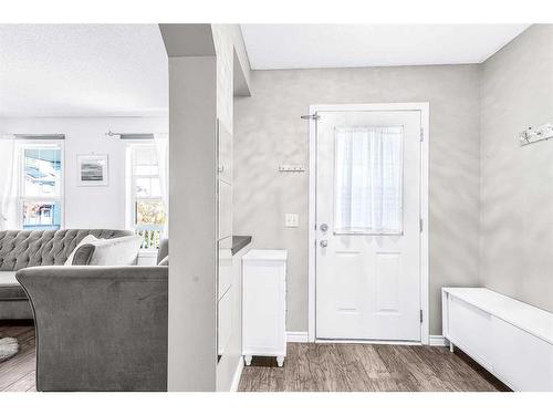 362 Copperfield Grove Se, Calgary, AB - Indoor