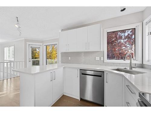 9051 Scurfield Drive Nw, Calgary, AB - Indoor Photo Showing Kitchen With Upgraded Kitchen