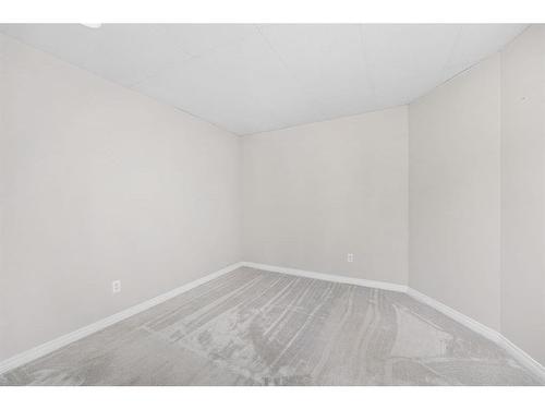 9051 Scurfield Drive Nw, Calgary, AB - Indoor Photo Showing Other Room