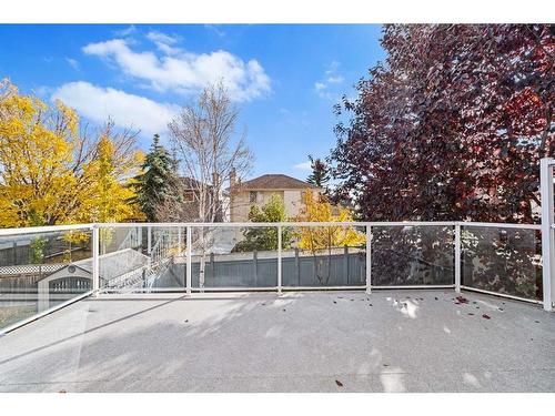 9051 Scurfield Drive Nw, Calgary, AB - Outdoor