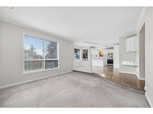 9051 Scurfield Drive Nw, Calgary, AB - Indoor Photo Showing Other Room