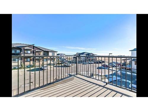 1422-2461 Bayspring Link Sw, Airdrie, AB - Outdoor