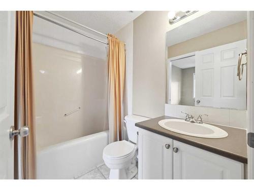 55 Citadel Point Nw, Calgary, AB - Indoor Photo Showing Bathroom