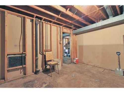 210 161 Avenue Nw, Edmonton, AB - Indoor Photo Showing Basement