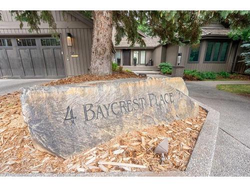 4 Baycrest Place Sw, Calgary, AB - Outdoor