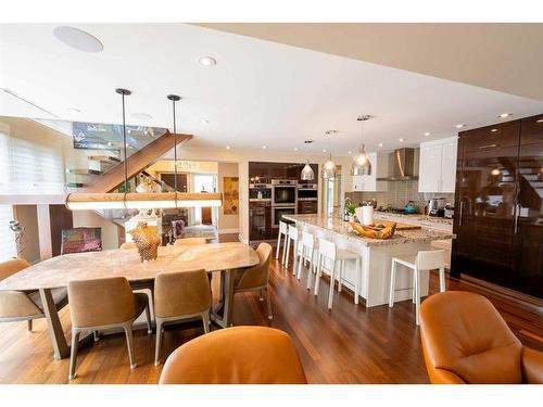 4 Baycrest Place Sw, Calgary, AB - Indoor Photo Showing Dining Room