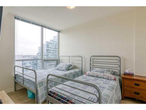 1102-128 2 Street Sw, Calgary, AB - Indoor Photo Showing Bedroom