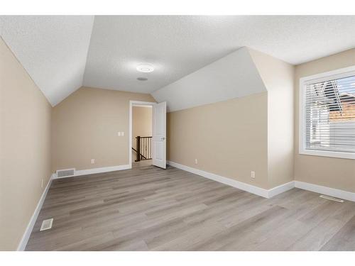 109 Kinniburgh Boulevard, Chestermere, AB - Indoor Photo Showing Other Room