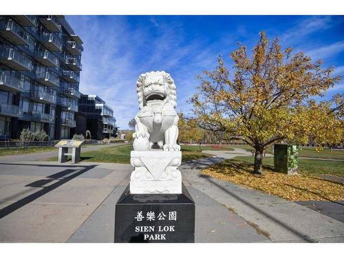 304-205 Riverfront Avenue Sw, Calgary, AB - Outdoor