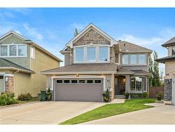 82 Everwillow Close SW Calgary, AB T2Y 4G5