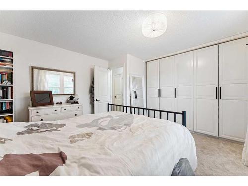 108 Bedford Circle Ne, Calgary, AB - Indoor Photo Showing Bedroom