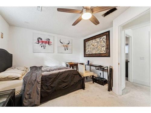 108 Bedford Circle Ne, Calgary, AB - Indoor Photo Showing Bedroom