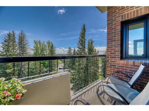 5N-222 Eagle Ridge Drive Sw, Calgary, AB - Outdoor