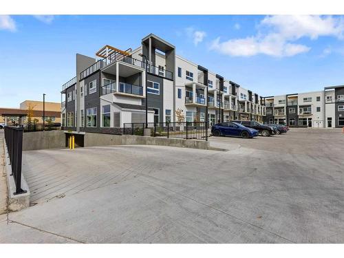 2222-151 Skyview Bay Ne, Calgary, AB - Outdoor