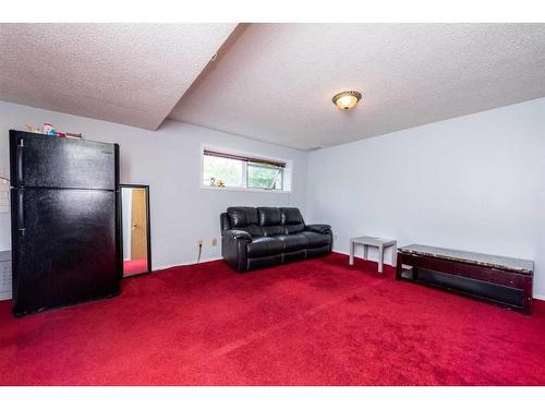 184 Whitaker Close Ne, Calgary, AB - Indoor