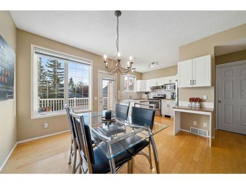 72 Inverness Square Se, Calgary, AB - Indoor Photo Showing Dining Room