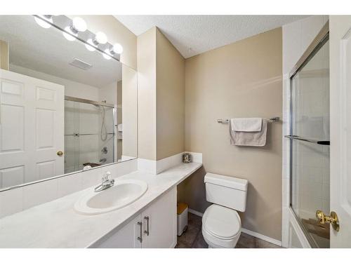 72 Inverness Square Se, Calgary, AB - Indoor Photo Showing Bathroom