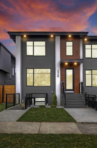 228 20 Avenue Nw, Calgary, AB - Outdoor With Facade