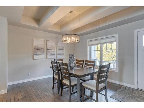 3818 Sarcee Road Sw, Calgary, AB - Indoor Photo Showing Dining Room