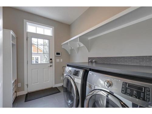 3818 Sarcee Road Sw, Calgary, AB - Indoor Photo Showing Laundry Room