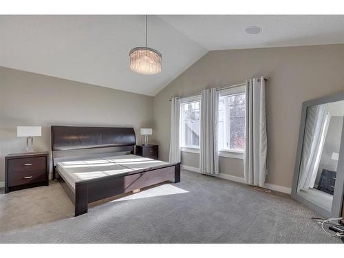 3818 Sarcee Road Sw, Calgary, AB - Indoor Photo Showing Bedroom