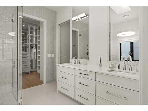 312 Elveden Court Sw, Calgary, AB - Indoor Photo Showing Bathroom