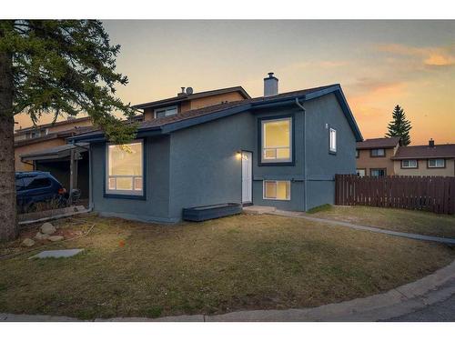 108 Pinecliff Close Ne, Calgary, AB - Outdoor