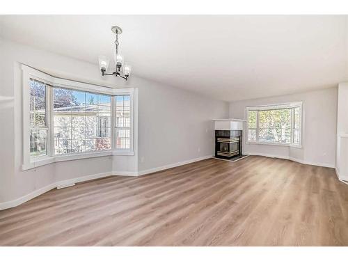 32 Dovista Court Se, Calgary, AB - Indoor Photo Showing Living Room