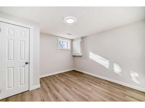 32 Dovista Court Se, Calgary, AB - Indoor Photo Showing Other Room