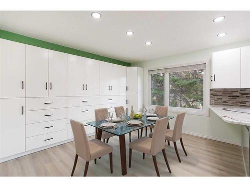 22-10030 Oakmoor Way Sw, Calgary, AB - Indoor Photo Showing Dining Room