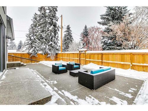 1055 Kerfoot Crescent Sw, Calgary, AB - Outdoor With Backyard