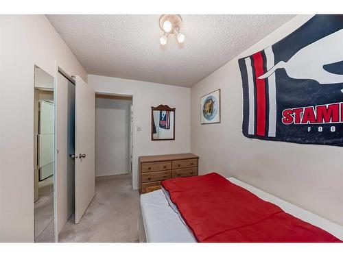 1-524 1 Street East, Cochrane, AB - Indoor