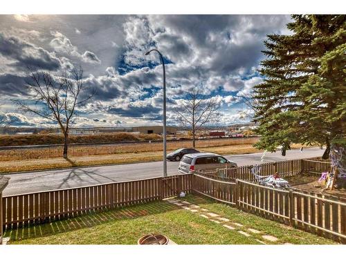 1-524 1 Street East, Cochrane, AB - Outdoor With View