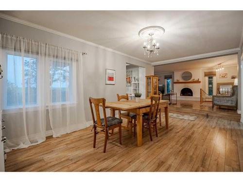 272146 Township Road 274, Rural Rocky View County, AB - Indoor Photo Showing Dining Room