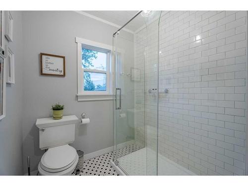 272146 Township Road 274, Rural Rocky View County, AB - Indoor Photo Showing Bathroom