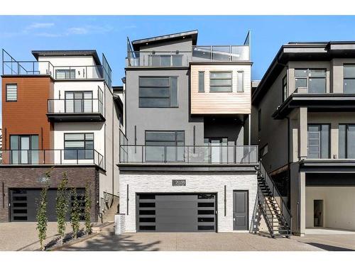 2038 30 Avenue Sw, Calgary, AB - Outdoor With Facade