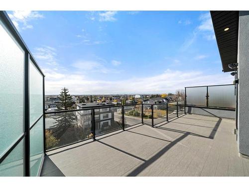 2038 30 Avenue Sw, Calgary, AB - Outdoor With View With Exterior