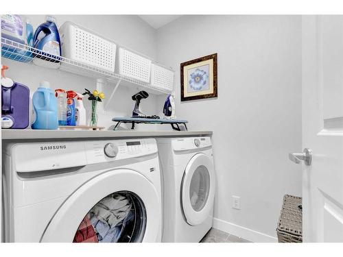 2137 Ravensdun Crescent Se, Airdrie, AB - Indoor Photo Showing Laundry Room