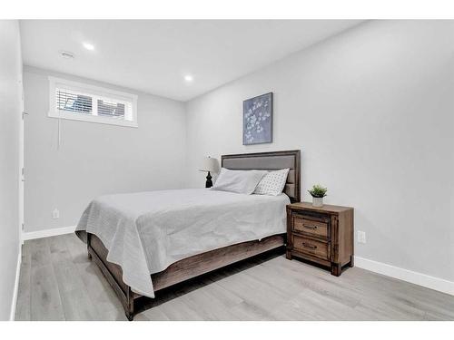 2137 Ravensdun Crescent Se, Airdrie, AB - Indoor Photo Showing Bedroom