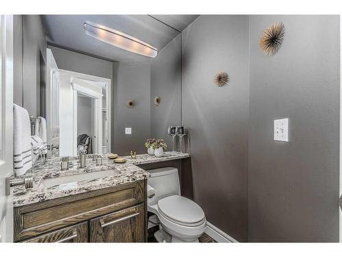 50 Hampstead Circle Nw, Calgary, AB - Indoor Photo Showing Bathroom