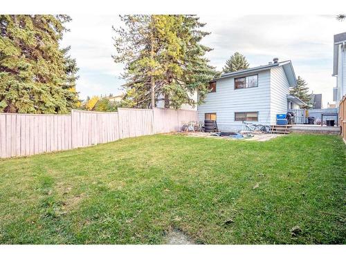 1016 Woodview Crescent Sw, Calgary, AB - Outdoor